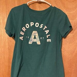 Aeropostale Appliqué Tshirt